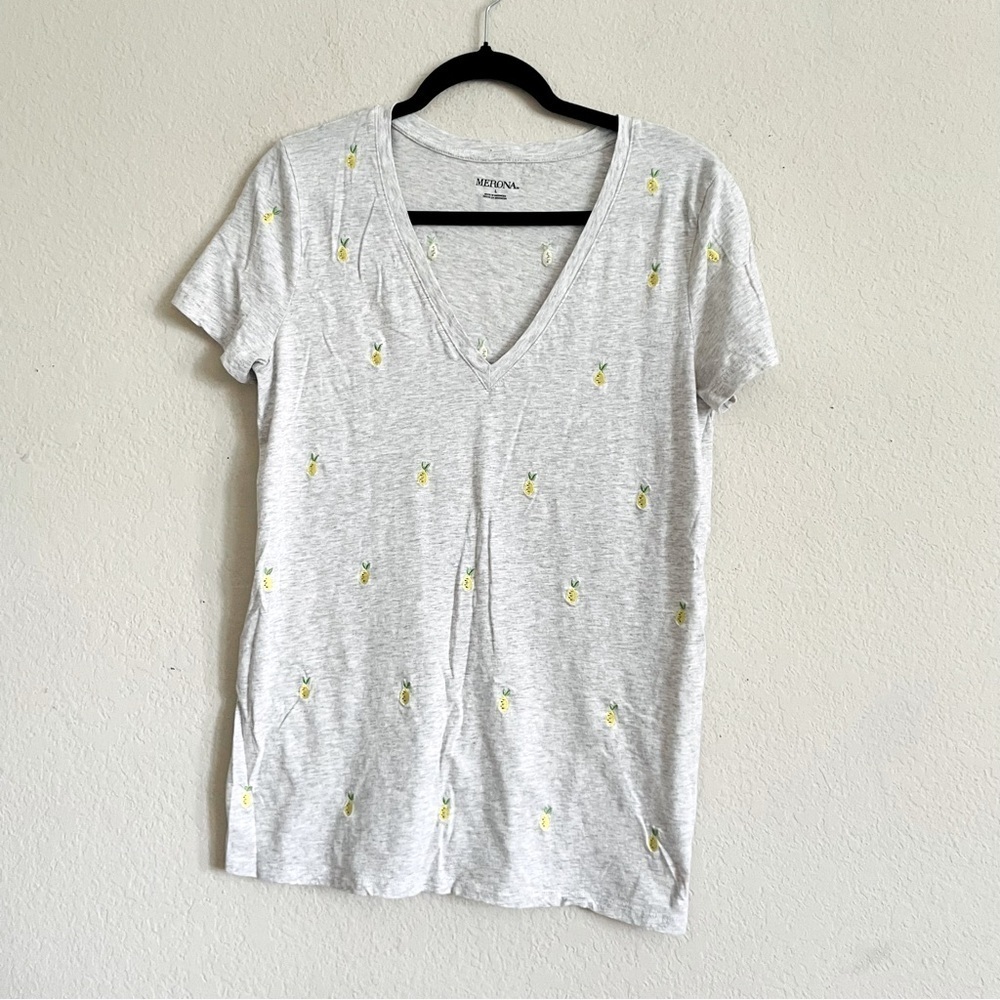 Merona woman’s Gray lemon Print V-Neck T-Shirt L casual minimalist lightweight